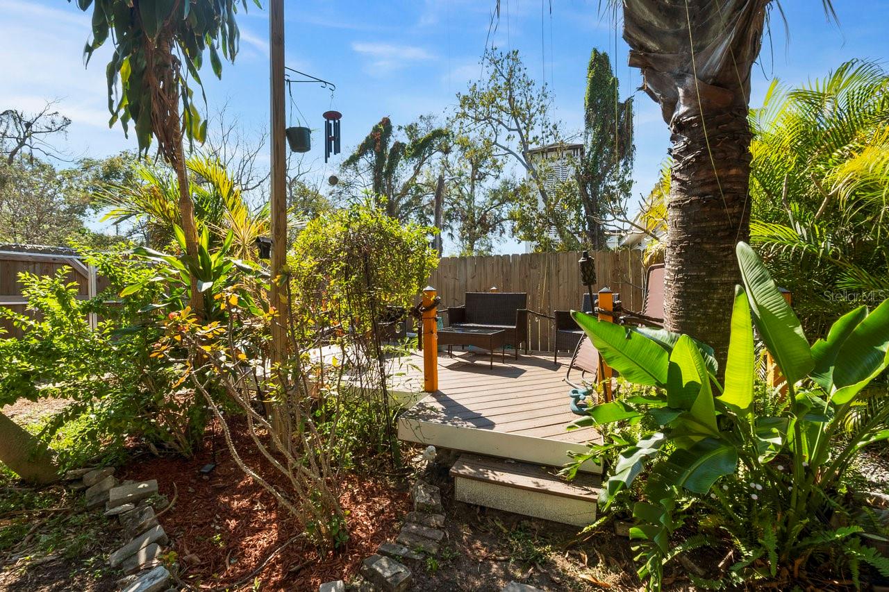 1207 E COLUMBUS DR, TAMPA, FL, 33605
