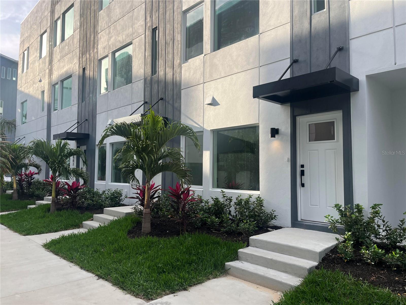 879 6TH AVE S, ST PETERSBURG, FL, 33701