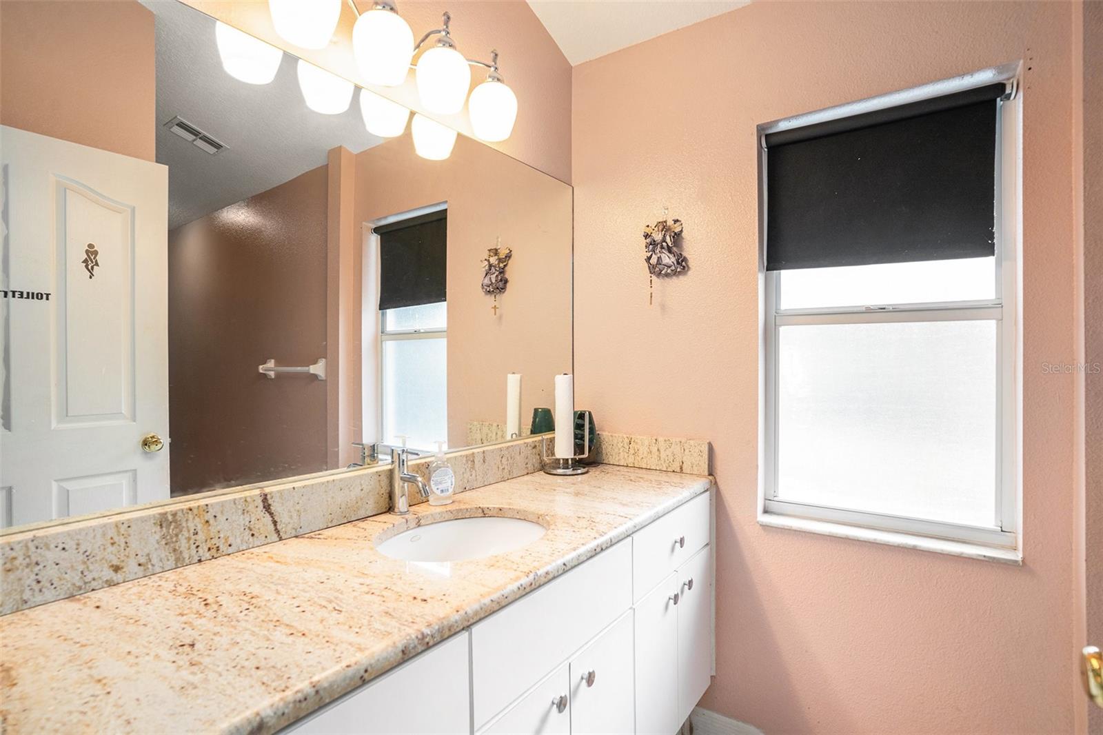 1647 LEDGESTONE DR, BRANDON, FL, 33511