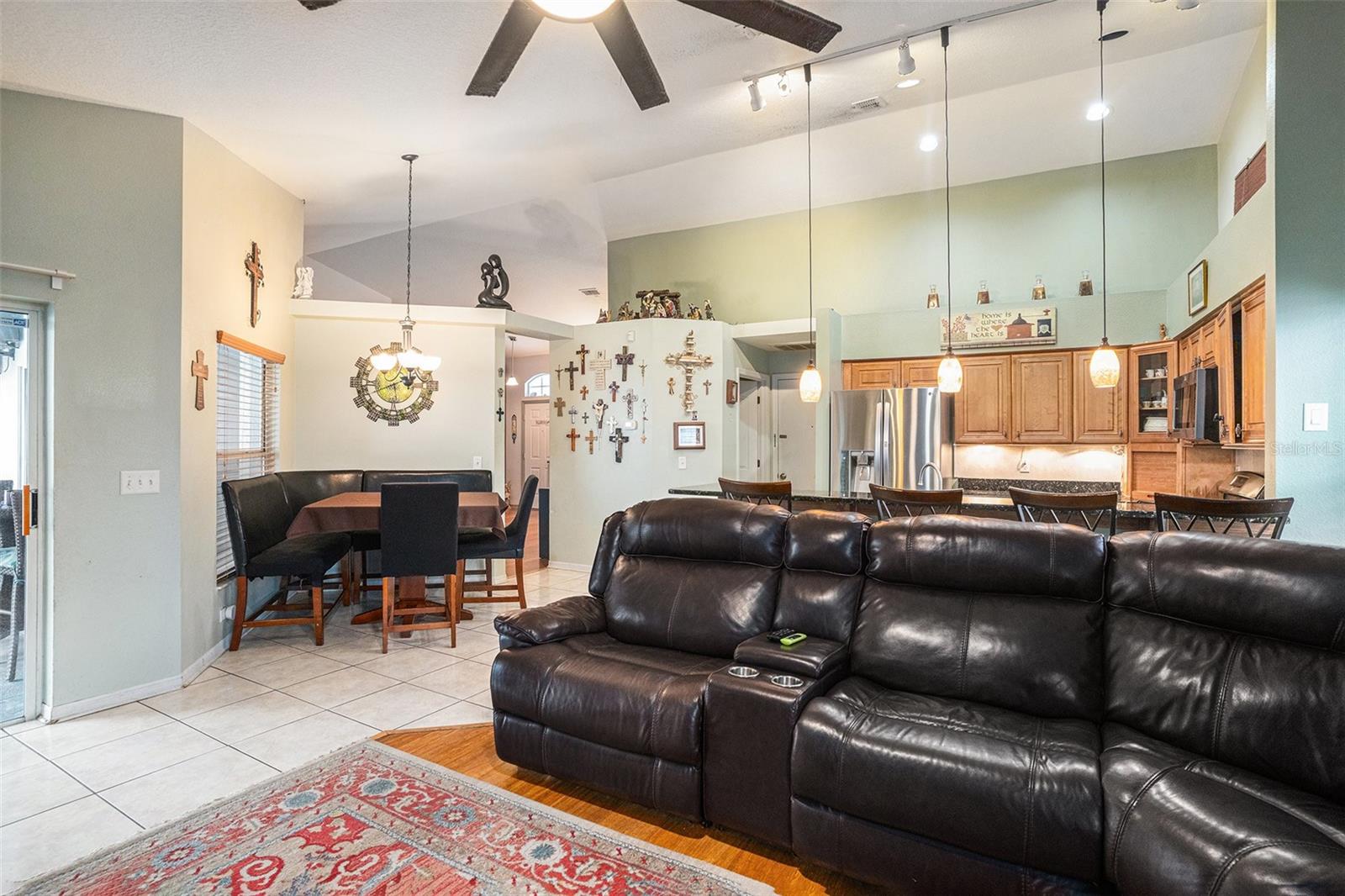 1647 LEDGESTONE DR, BRANDON, FL, 33511