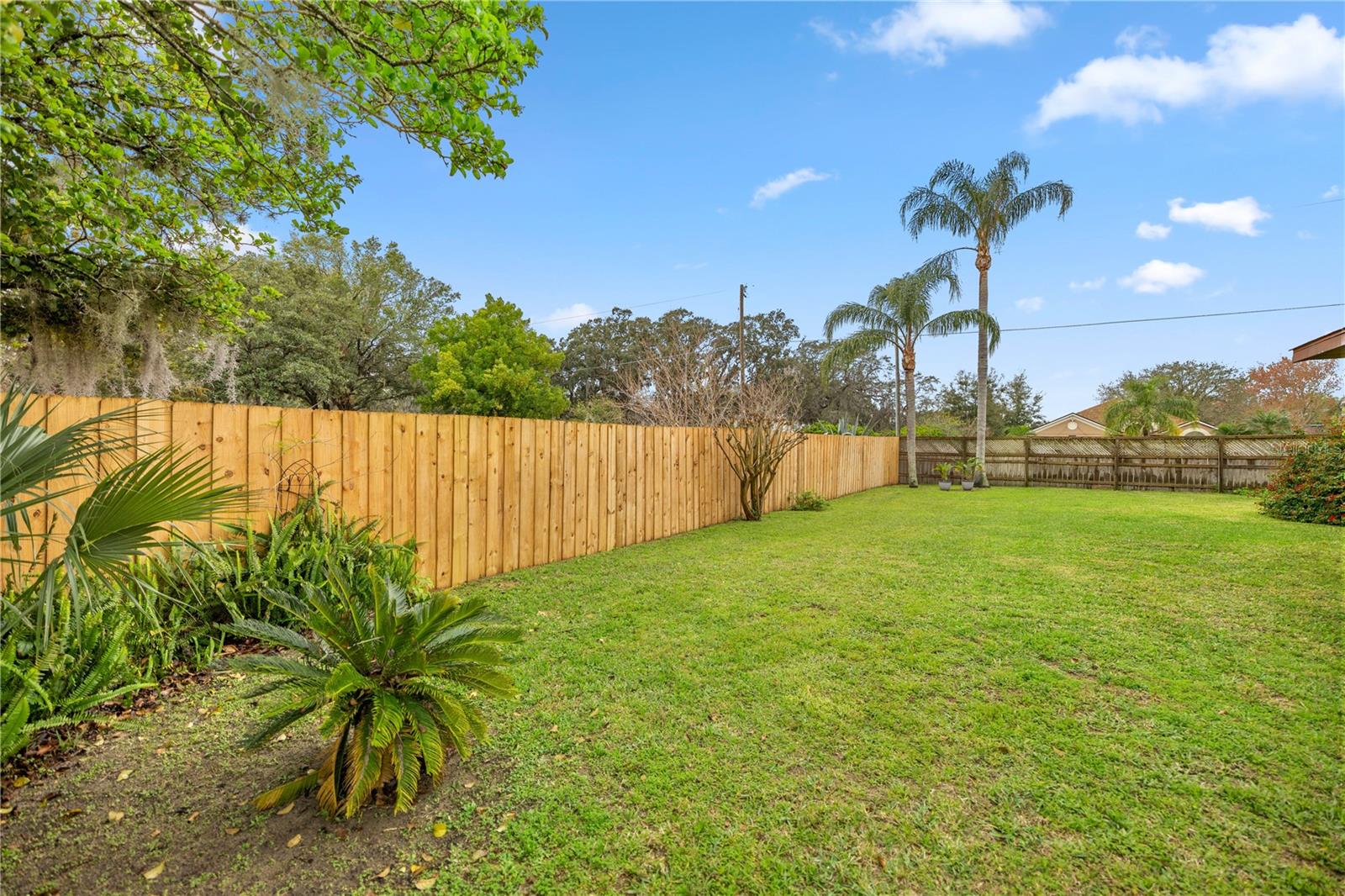 1000 WOODWARD OAKS CIR, EUSTIS, FL, 32726