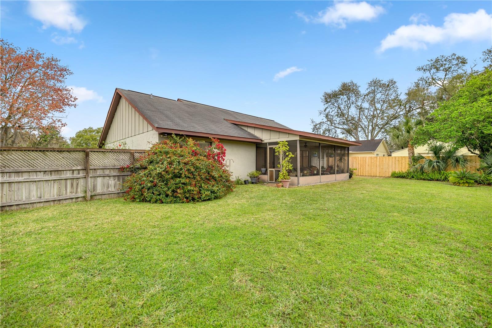 1000 WOODWARD OAKS CIR, EUSTIS, FL, 32726