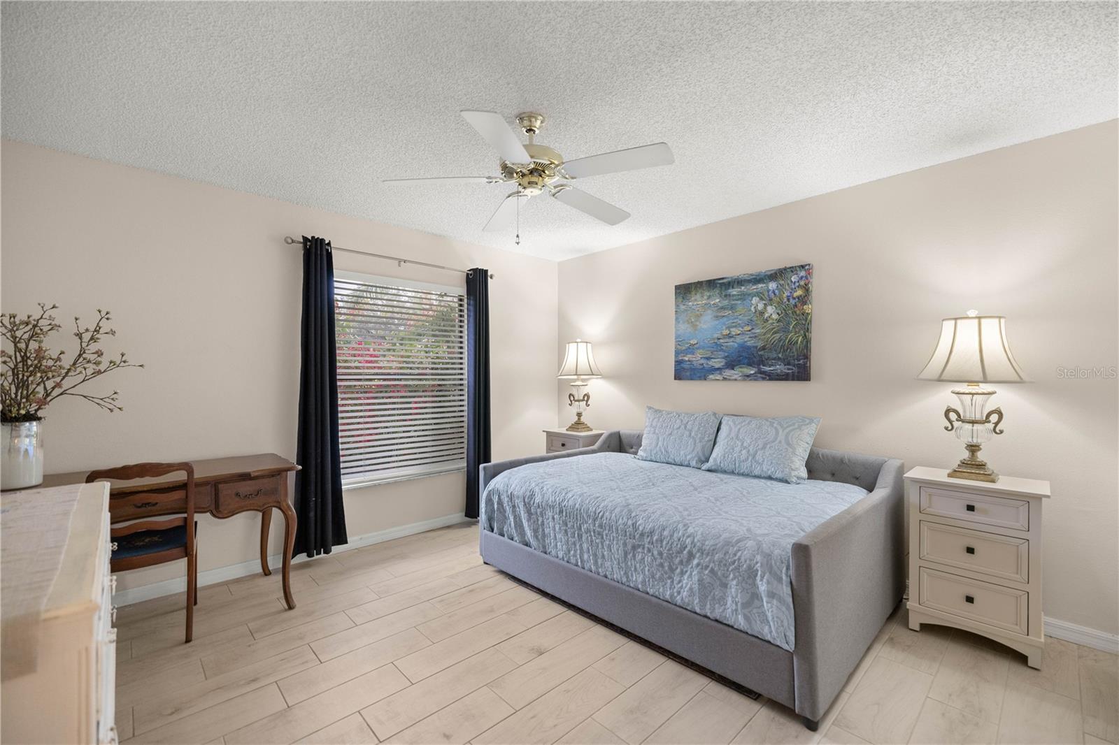 1000 WOODWARD OAKS CIR, EUSTIS, FL, 32726