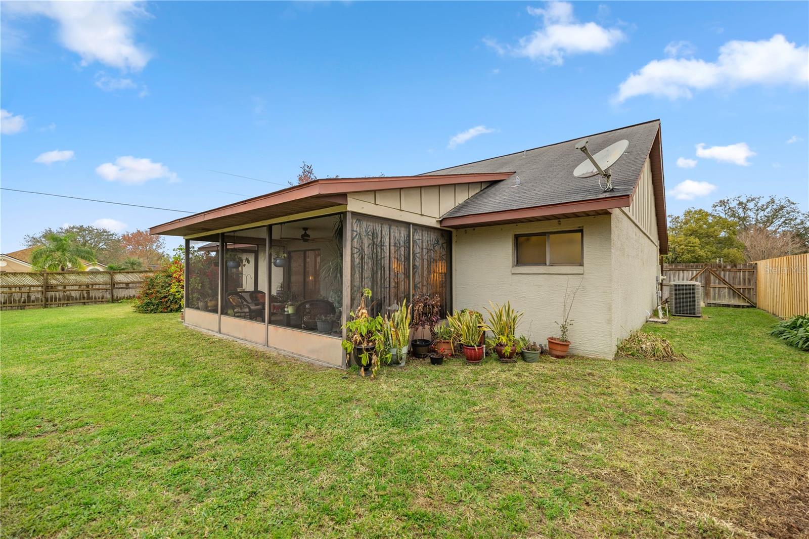 1000 WOODWARD OAKS CIR, EUSTIS, FL, 32726