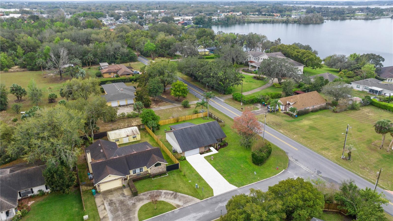 1000 WOODWARD OAKS CIR, EUSTIS, FL, 32726
