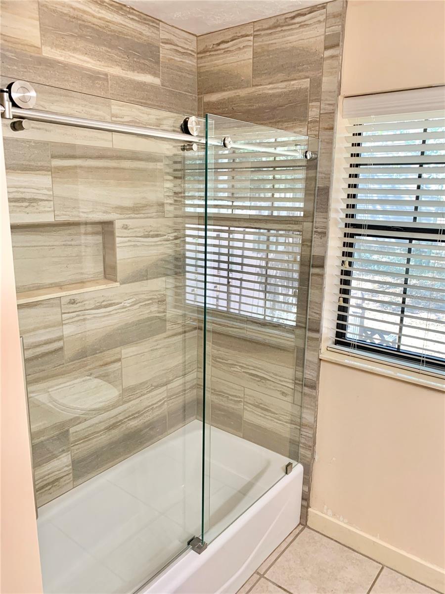 2936 NW 9TH PL, GAINESVILLE, FL, 32605