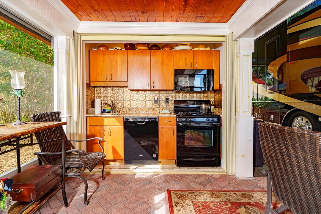 6841 AMANDA VISTA CIR, LAND O LAKES, FL, 34637