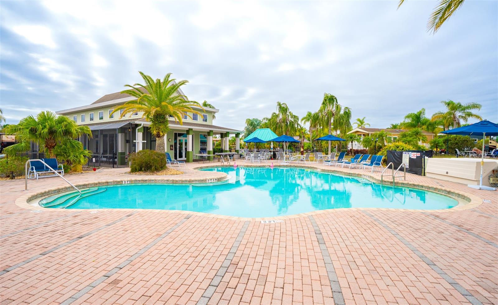 6841 AMANDA VISTA CIR, LAND O LAKES, FL, 34637