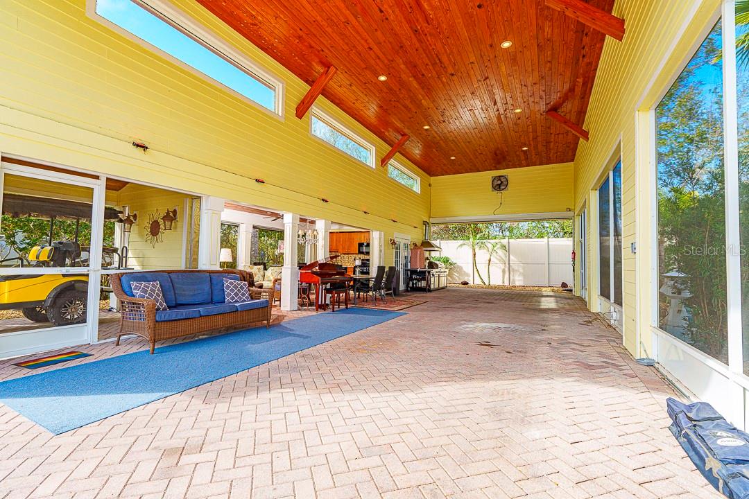 6841 AMANDA VISTA CIR, LAND O LAKES, FL, 34637