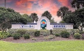 704 LOCARNO DR, VENICE, FL, 34285