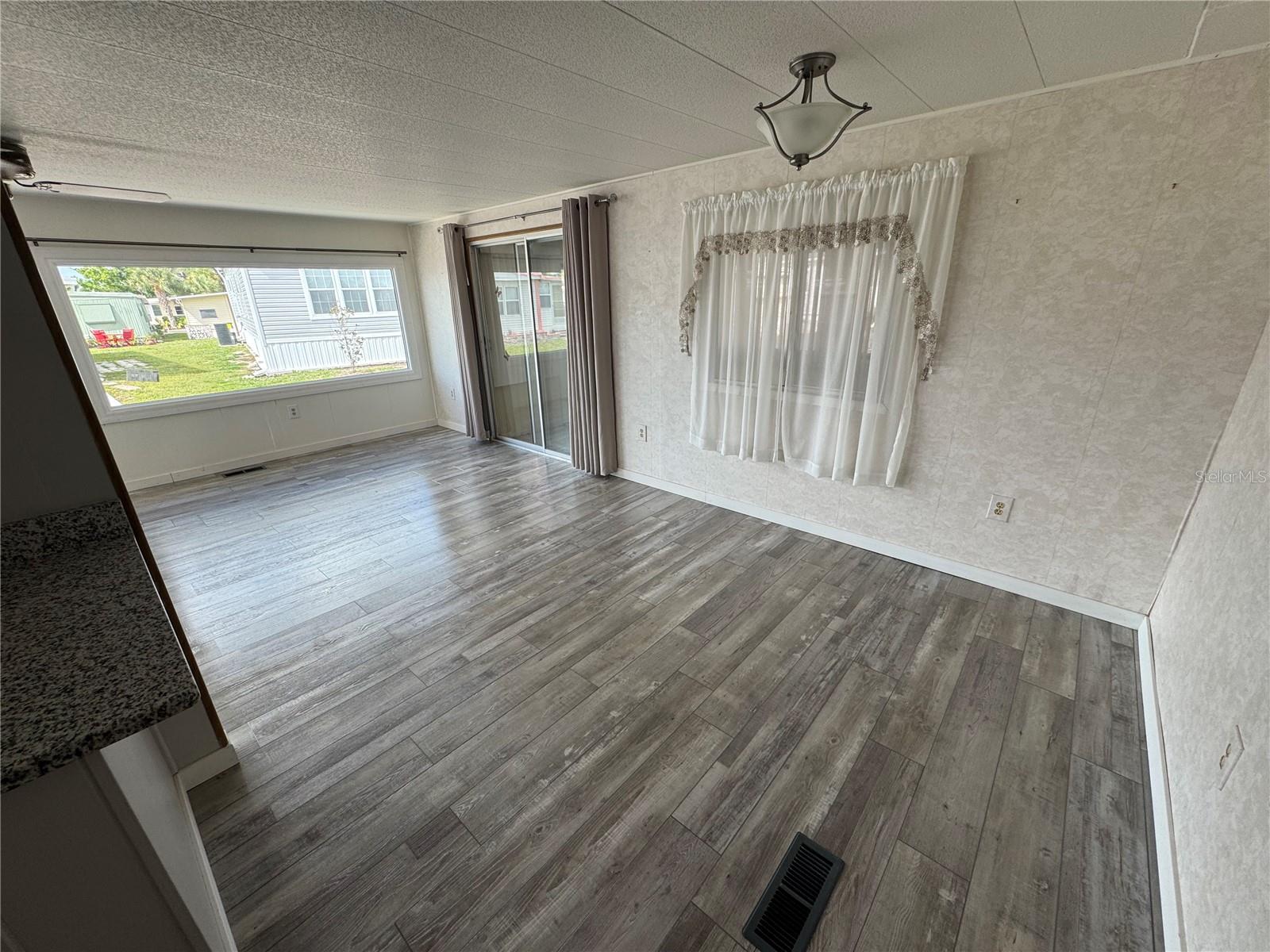 704 LOCARNO DR, VENICE, FL, 34285