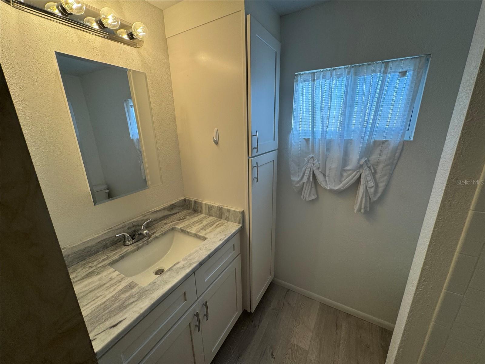 704 LOCARNO DR, VENICE, FL, 34285