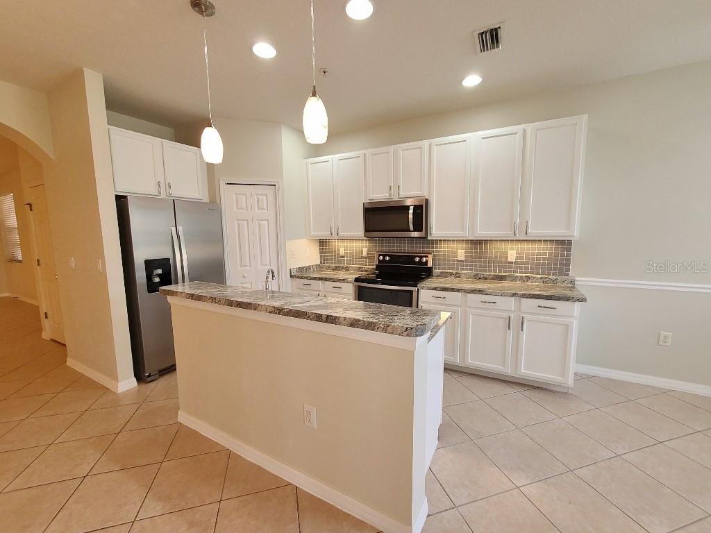 4210 VIA PIEDRA CIR #3-103, SARASOTA, FL, 34233