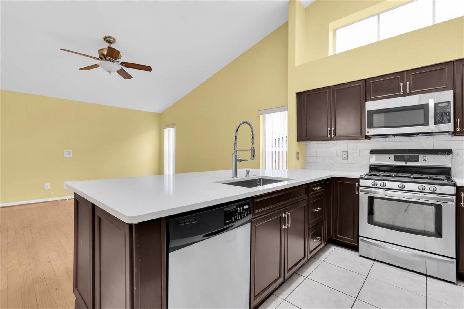 1521 LEDGESTONE DR, BRANDON, FL, 33511