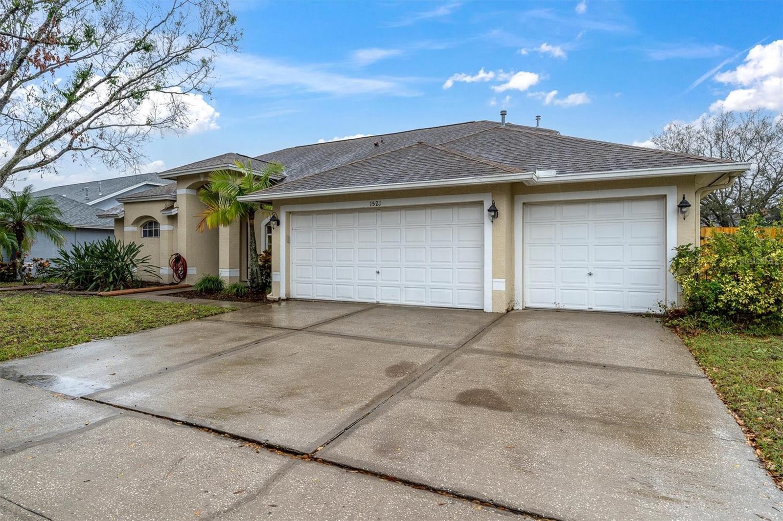 1521 LEDGESTONE DR, BRANDON, FL, 33511