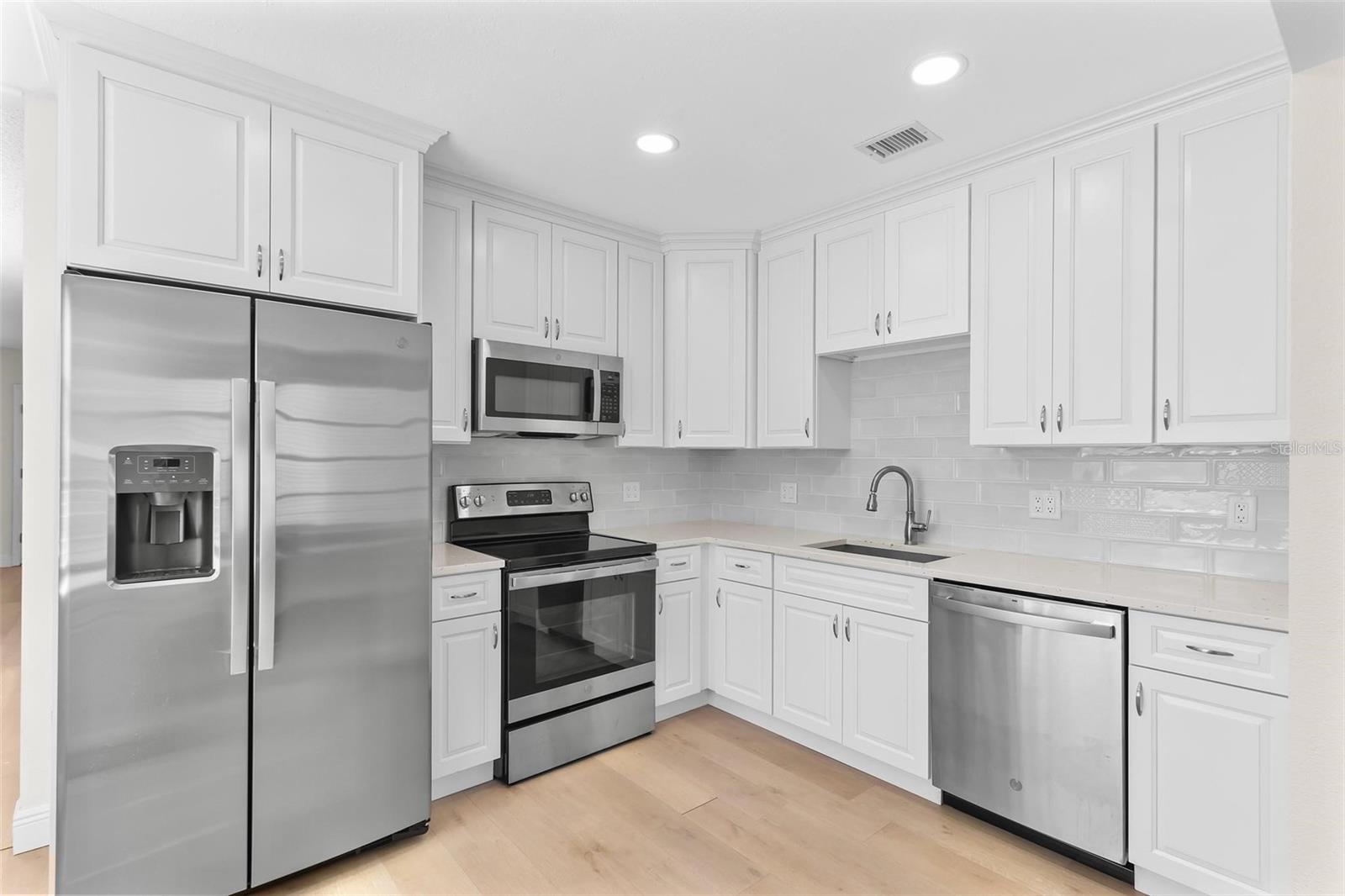 2404 FLORENTINE WAY #40, CLEARWATER, FL, 33763