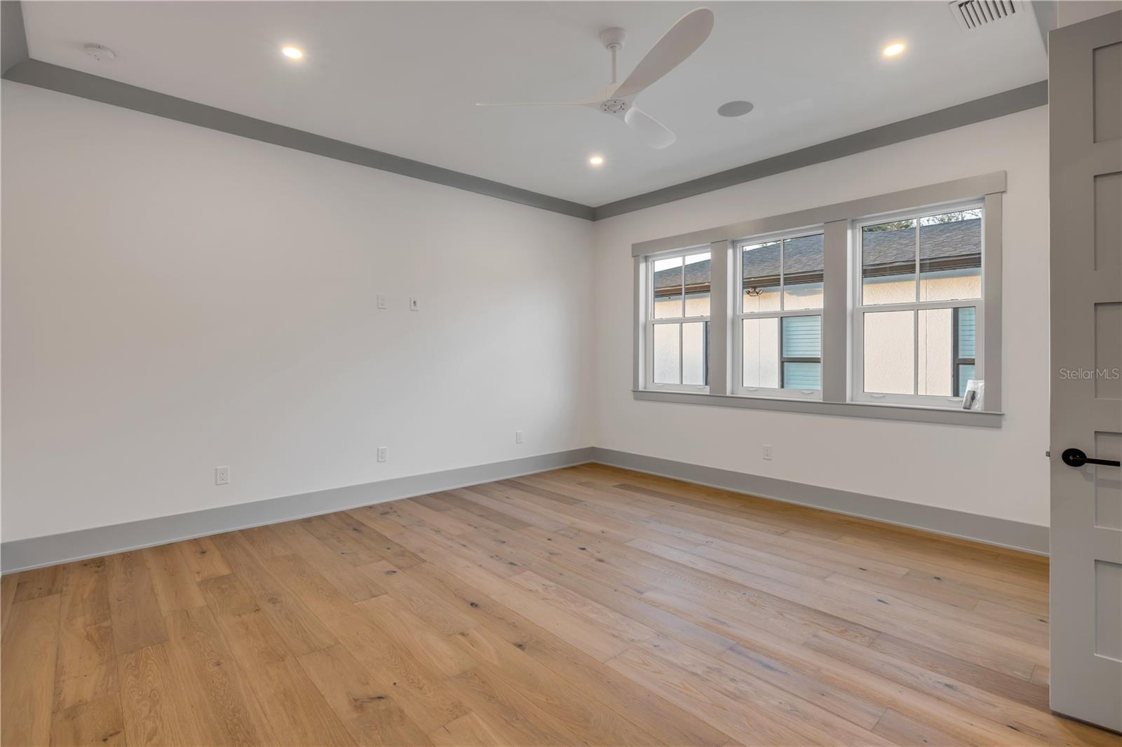 606 YUPON AVE, NEW SMYRNA BEACH, FL, 32169