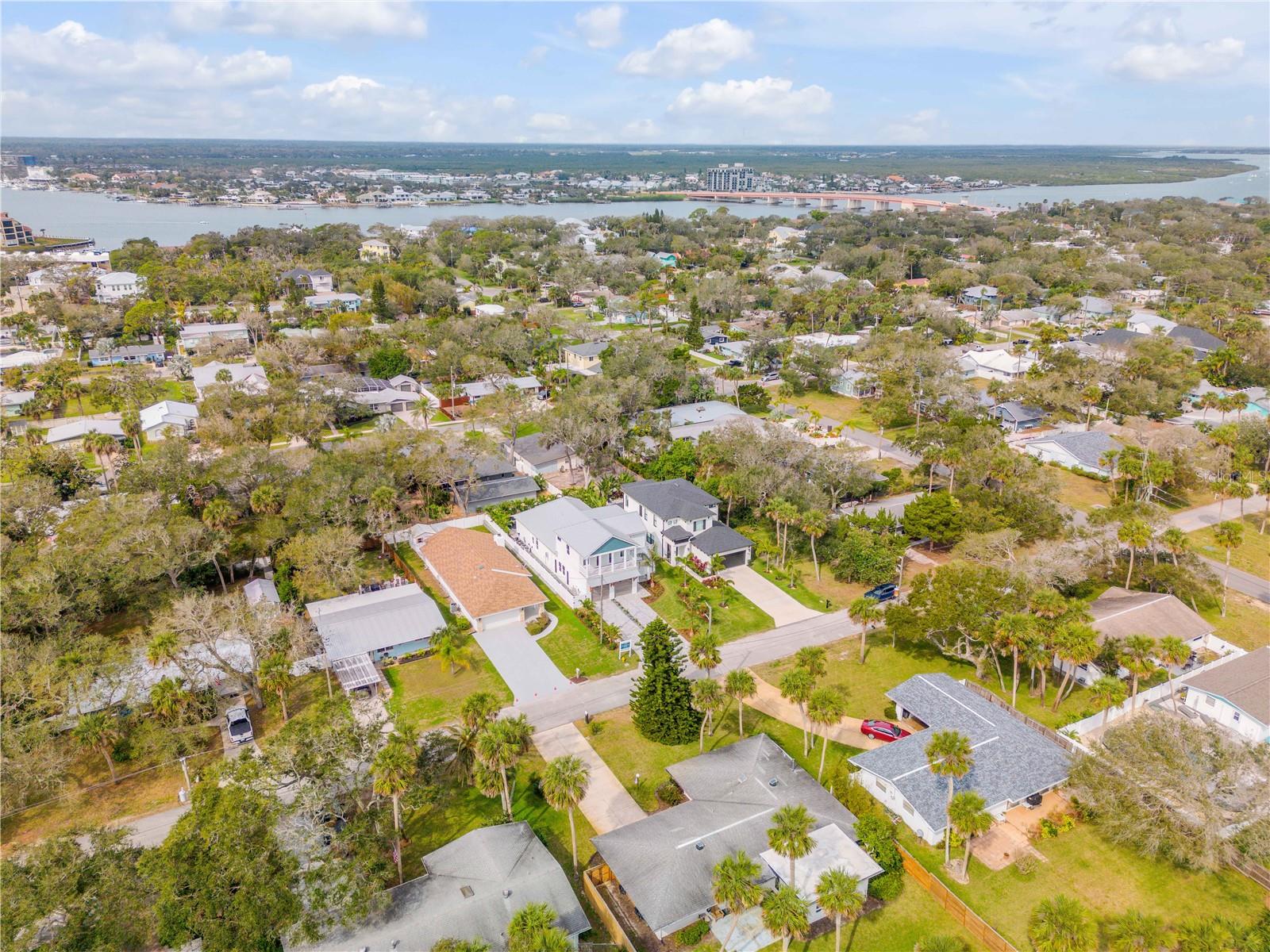 606 YUPON AVE, NEW SMYRNA BEACH, FL, 32169