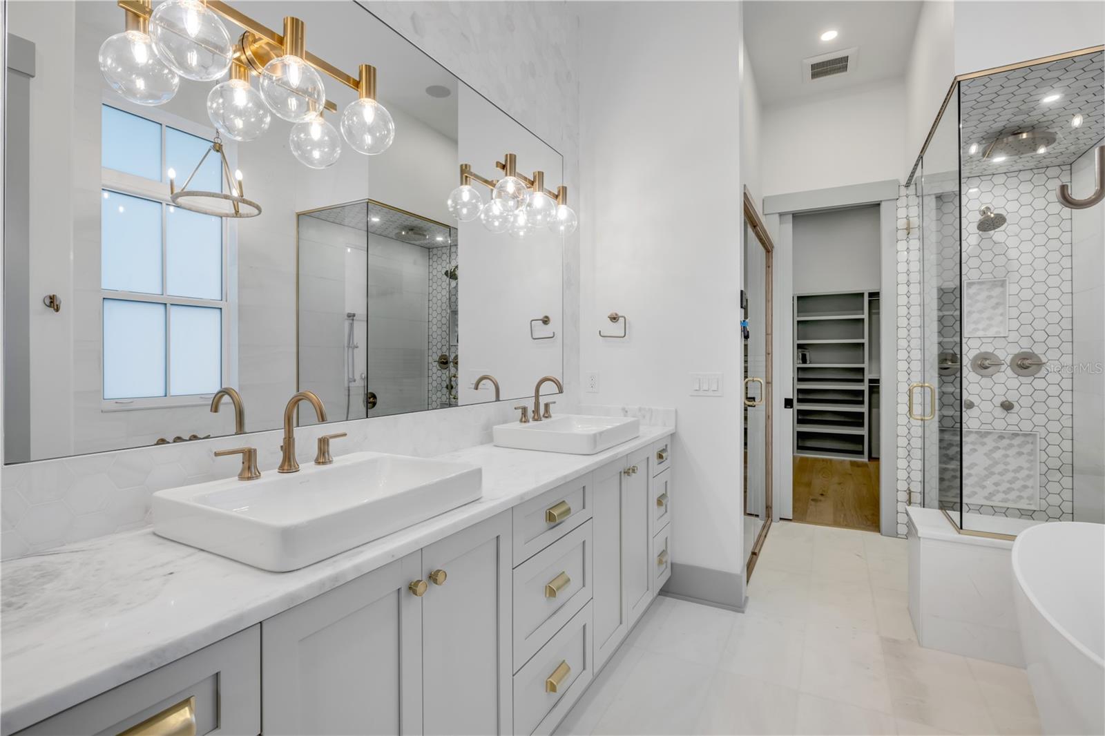 606 YUPON AVE, NEW SMYRNA BEACH, FL, 32169
