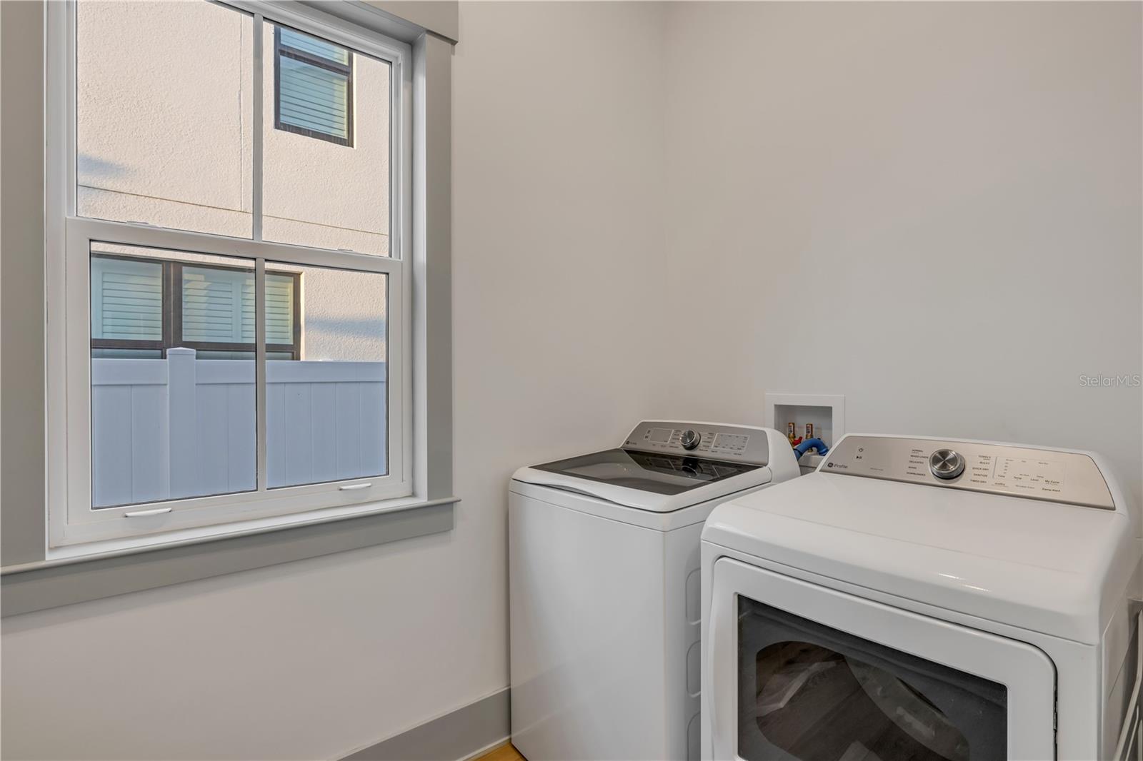 606 YUPON AVE, NEW SMYRNA BEACH, FL, 32169