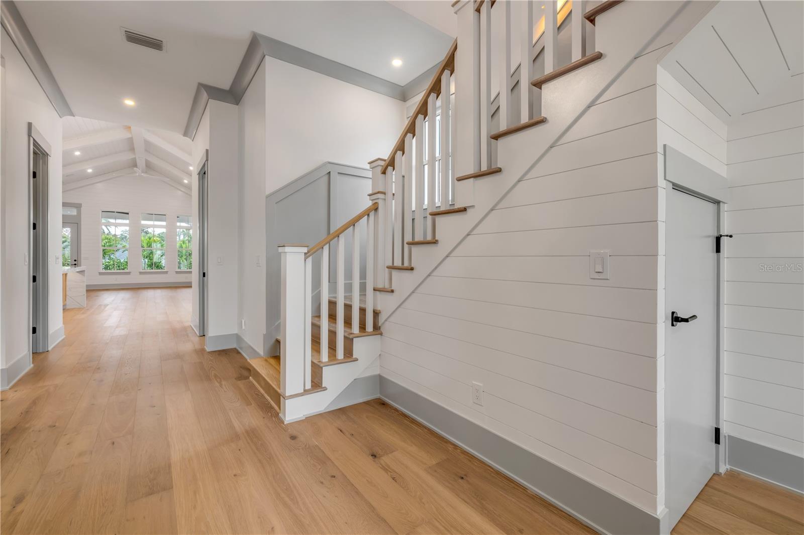 606 YUPON AVE, NEW SMYRNA BEACH, FL, 32169