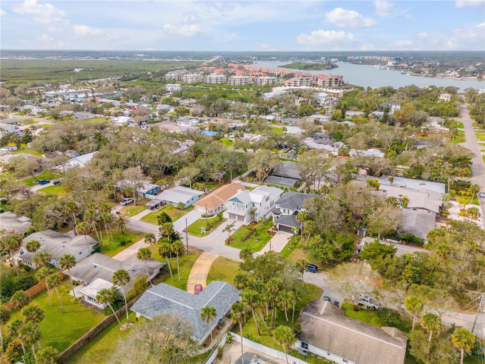 606 YUPON AVE, NEW SMYRNA BEACH, FL, 32169