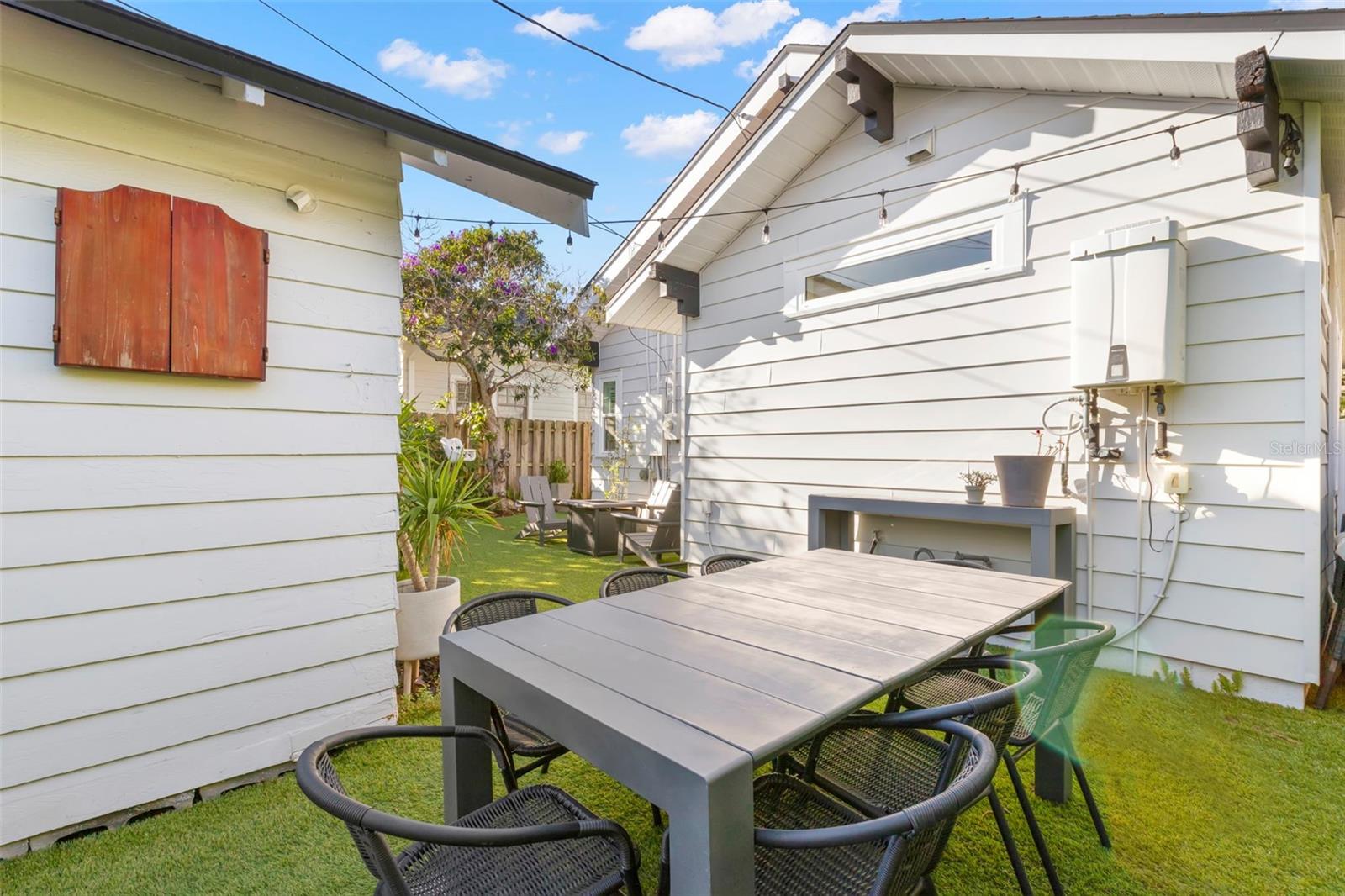 140 16TH AVE NE, ST PETERSBURG, FL, 33704