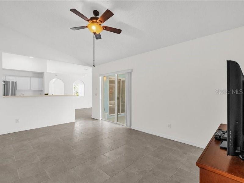 607 BASINGSTOKE CT, KISSIMMEE, FL, 34758