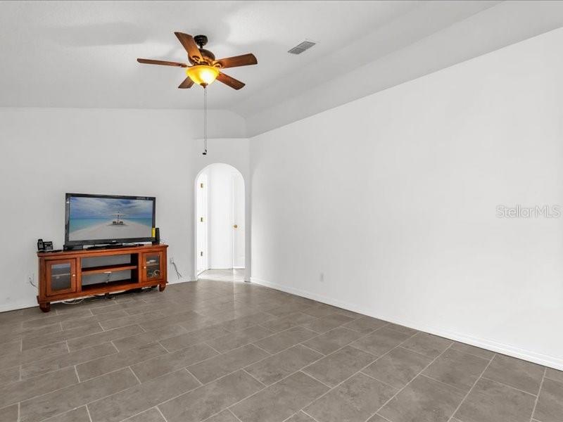 607 BASINGSTOKE CT, KISSIMMEE, FL, 34758