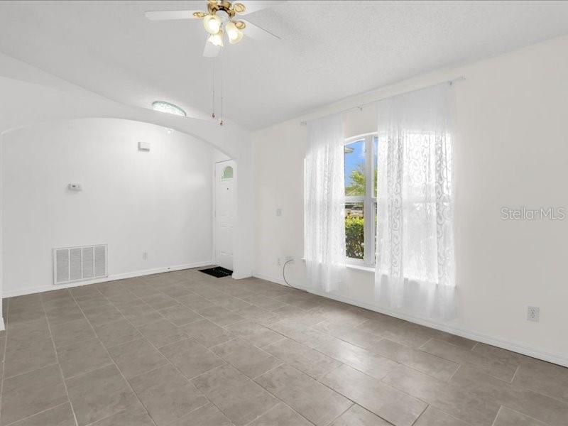 607 BASINGSTOKE CT, KISSIMMEE, FL, 34758