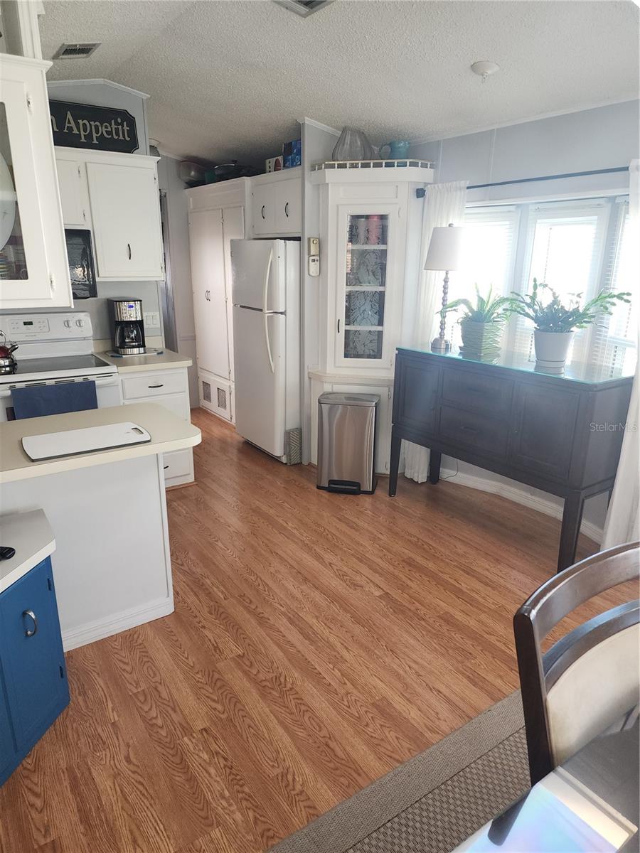 1674 UNIVERSITY PKWY #129, SARASOTA, FL, 34243