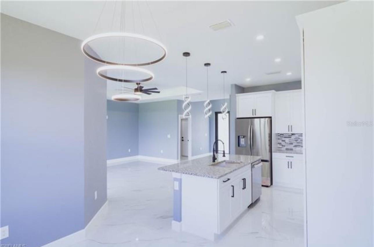 816 FREDERICK REID ST E, LEHIGH ACRES, FL, 33974