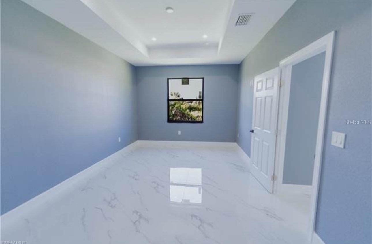 816 FREDERICK REID ST E, LEHIGH ACRES, FL, 33974