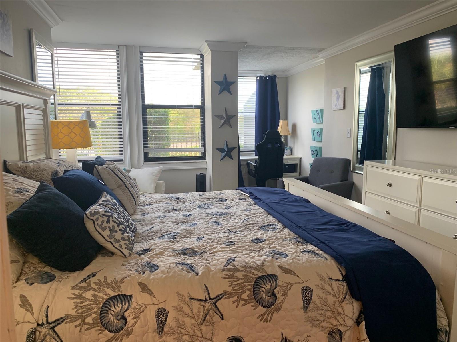 1905 OYSTER CATCHER LN #911, CLEARWATER, FL, 33762