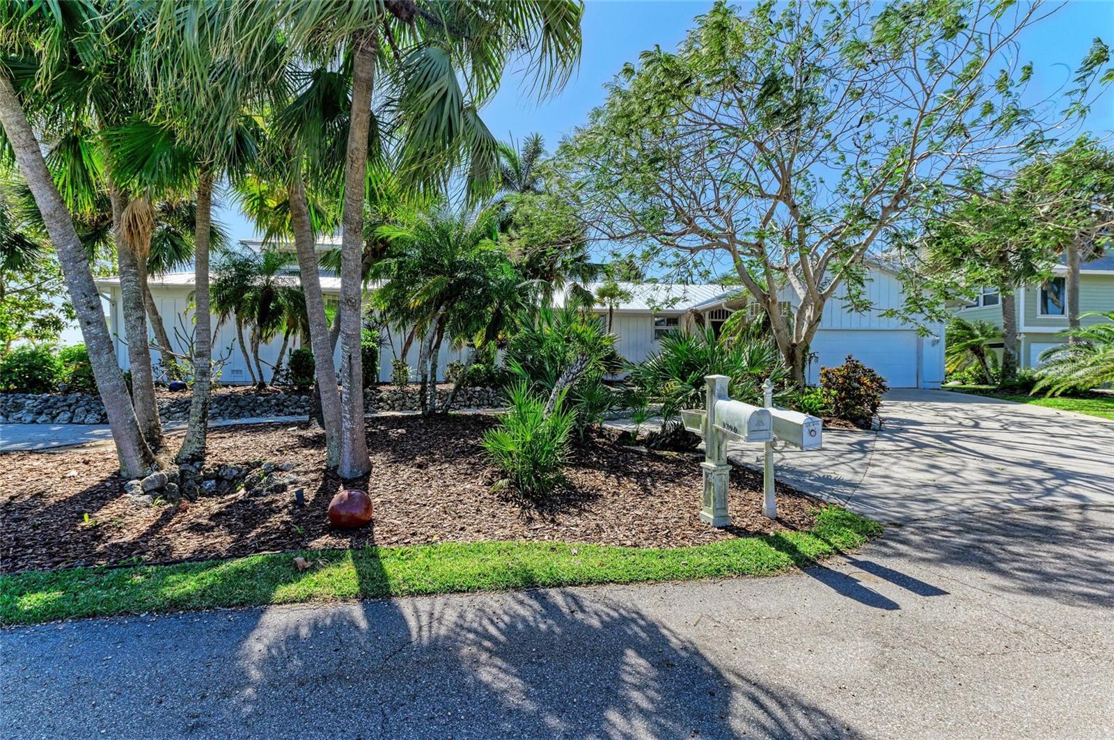 3790 PEACE RIVER DR, PUNTA GORDA, FL, 33983