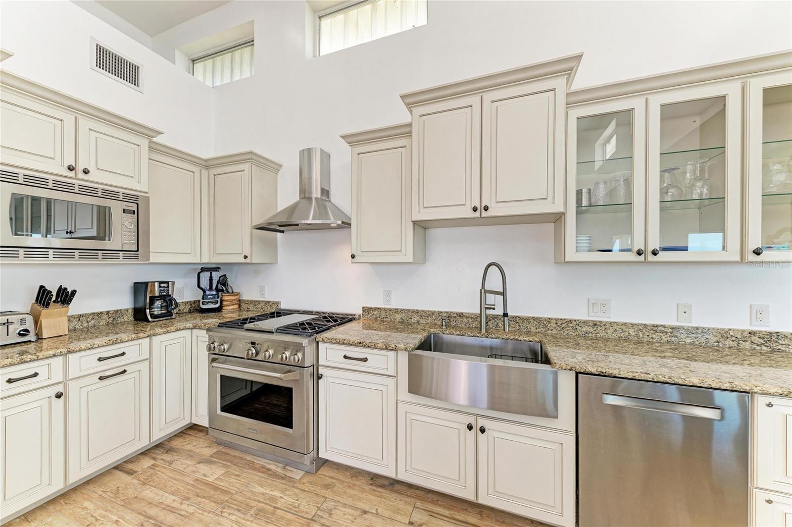 3790 PEACE RIVER DR, PUNTA GORDA, FL, 33983