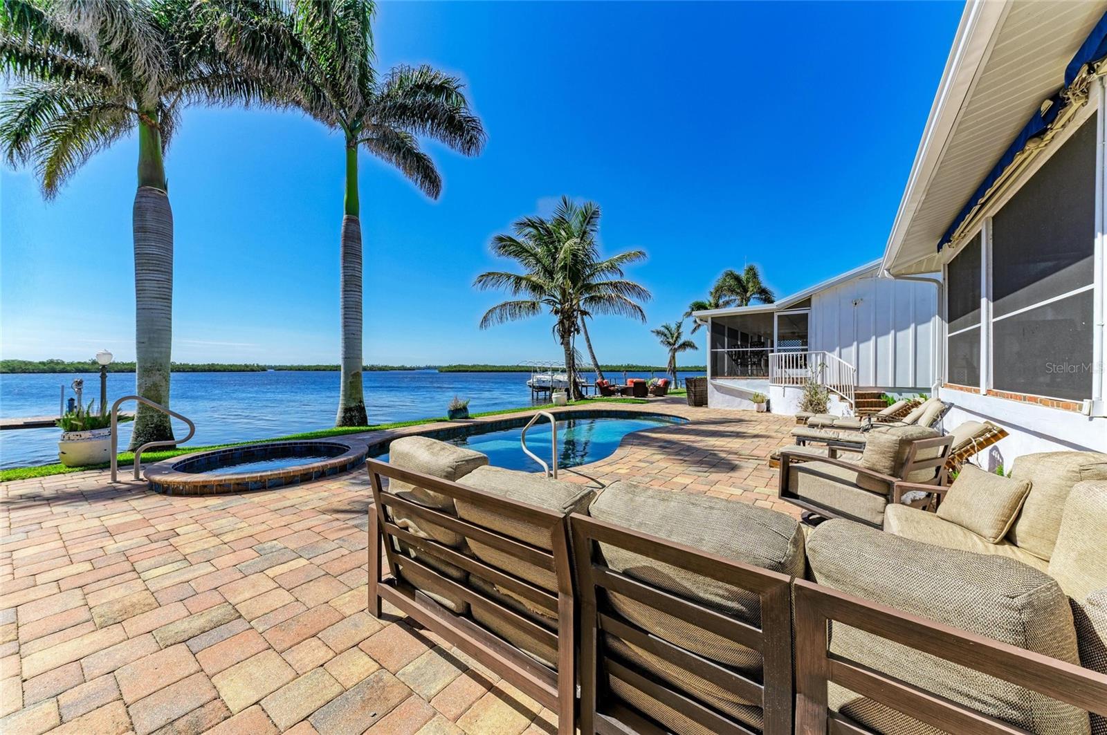 3790 PEACE RIVER DR, PUNTA GORDA, FL, 33983