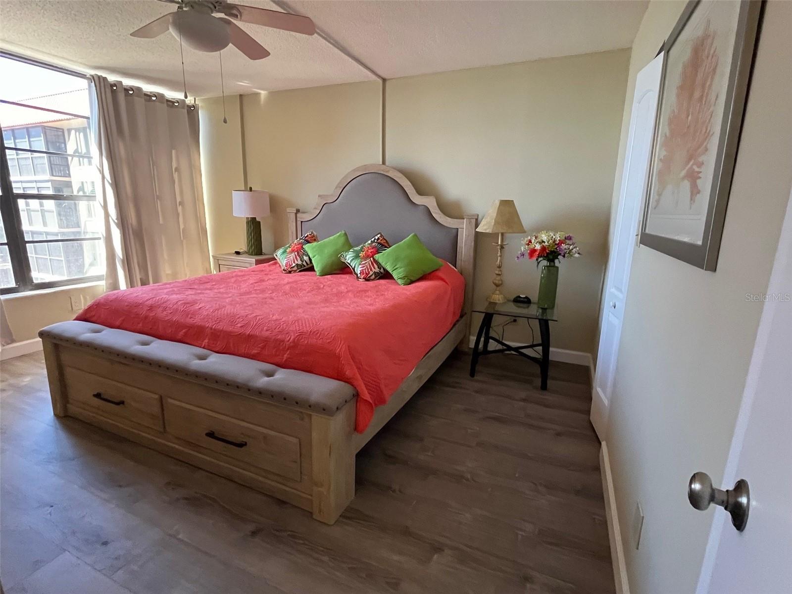17580 GULF BLVD #302, REDINGTON SHORES, FL, 33708