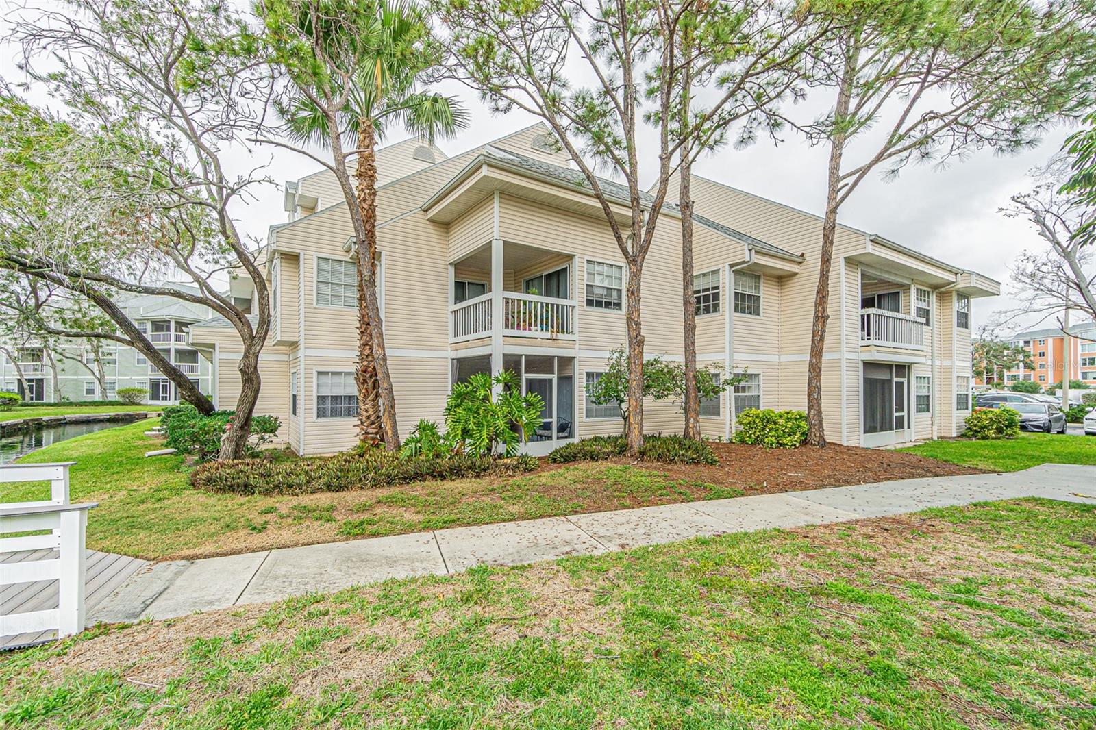 6907 STONESTHROW CIR N #2102, ST PETERSBURG, FL, 33710
