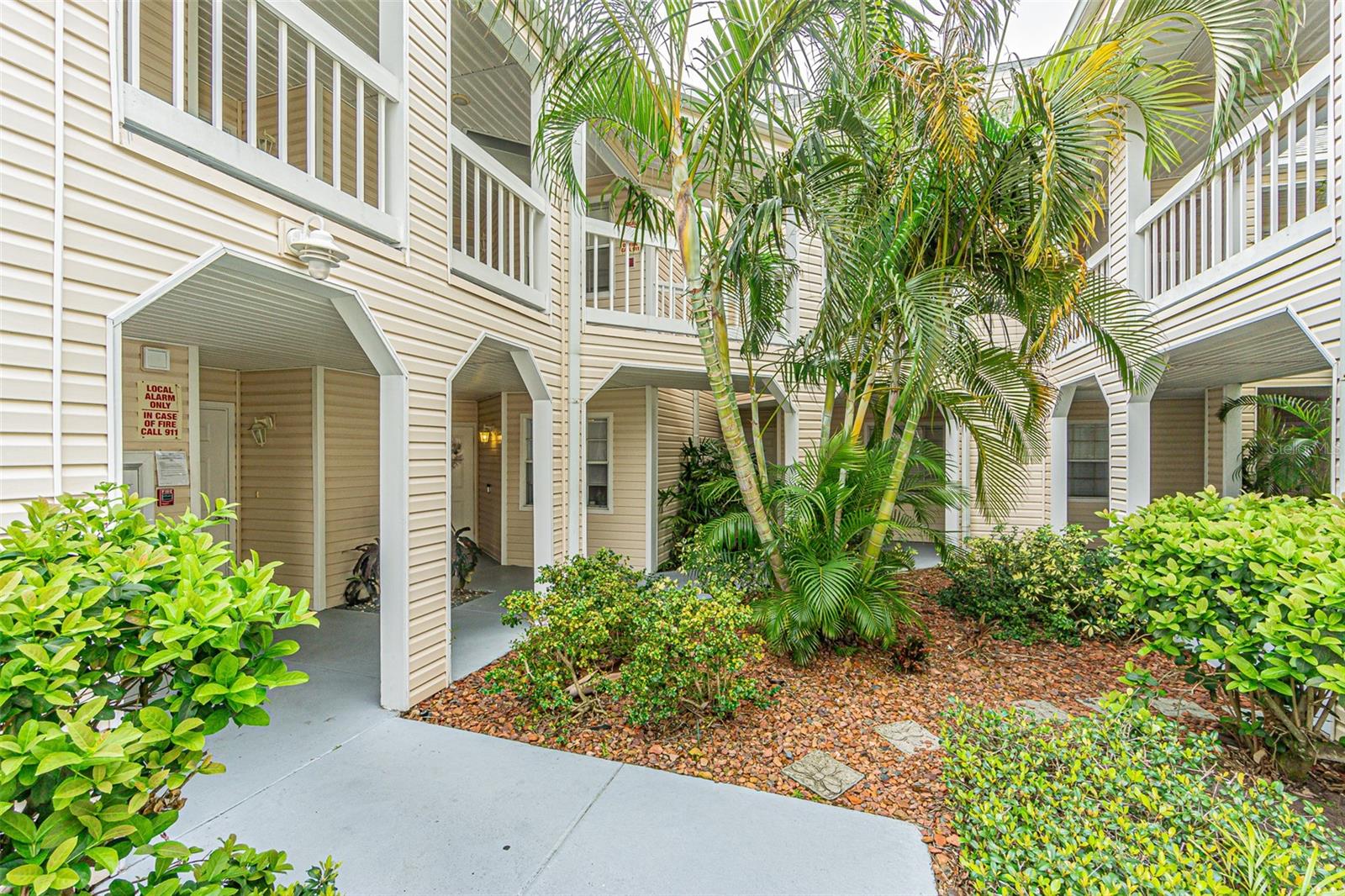 6907 STONESTHROW CIR N #2102, ST PETERSBURG, FL, 33710