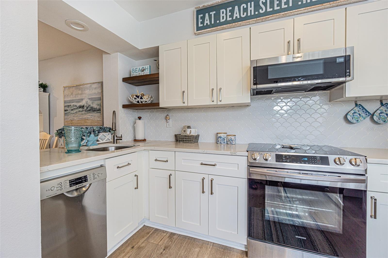6907 STONESTHROW CIR N #2102, ST PETERSBURG, FL, 33710