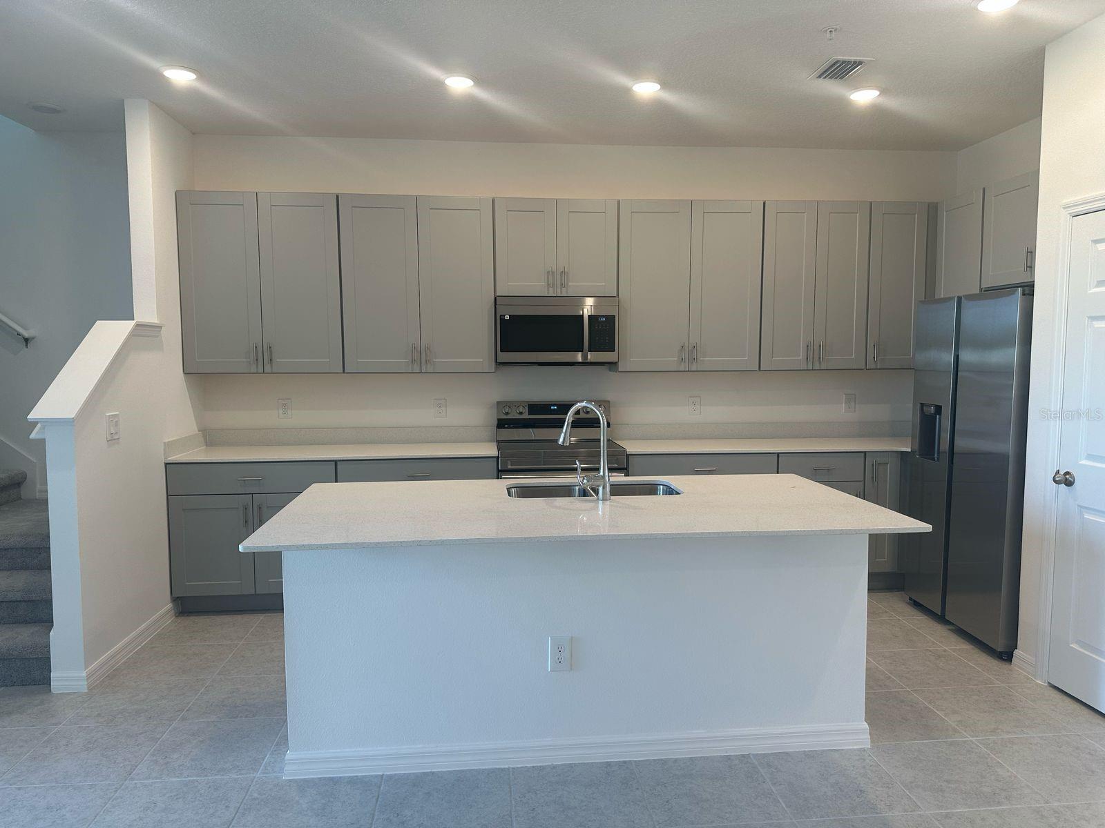 1634 ACCLAIM, APOPKA, FL, 32703