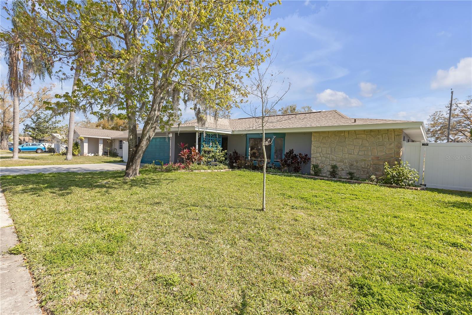 2216 MCMULLEN RD, LARGO, FL, 33771