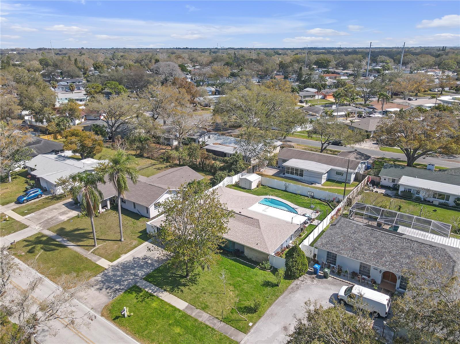 2216 MCMULLEN RD, LARGO, FL, 33771