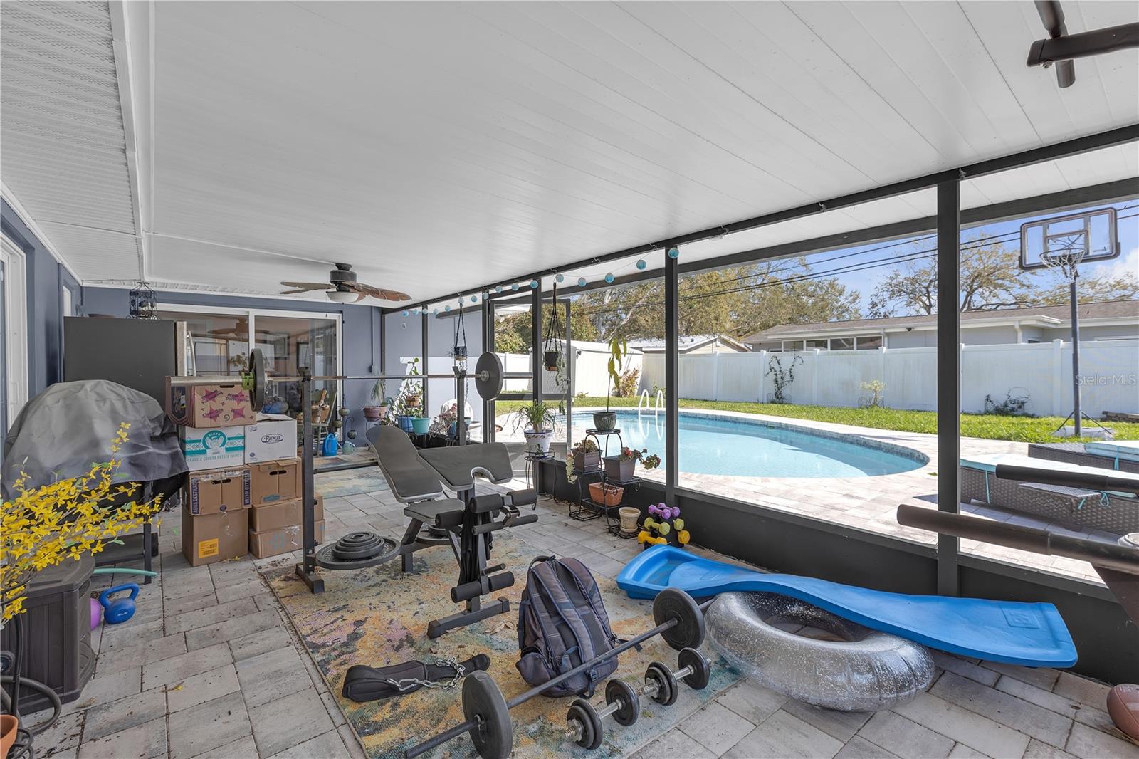 2216 MCMULLEN RD, LARGO, FL, 33771
