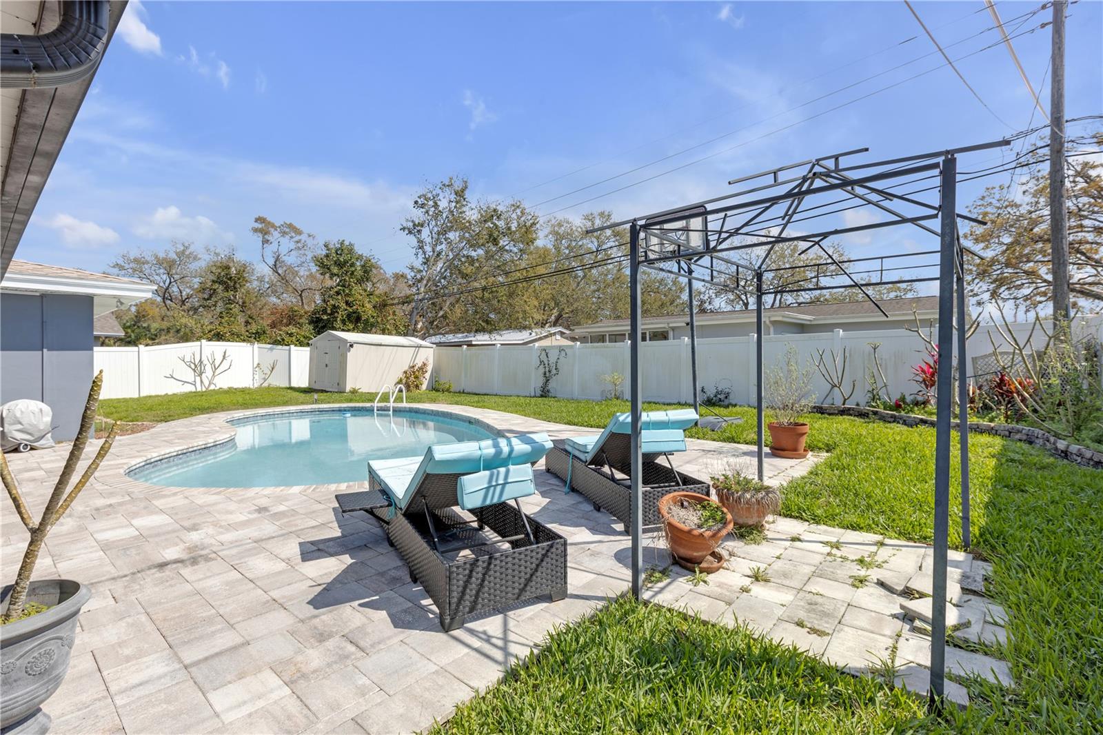 2216 MCMULLEN RD, LARGO, FL, 33771