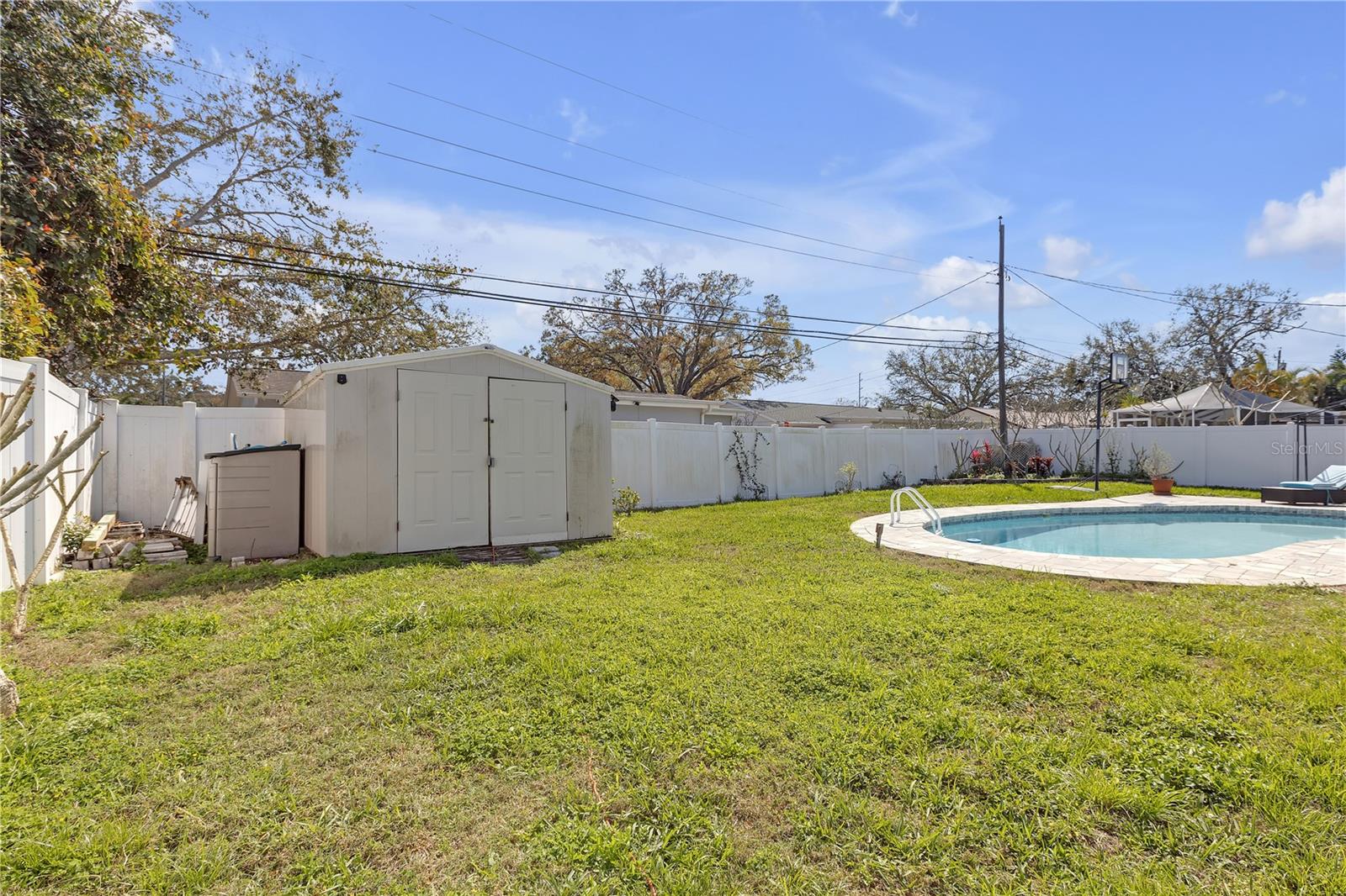 2216 MCMULLEN RD, LARGO, FL, 33771