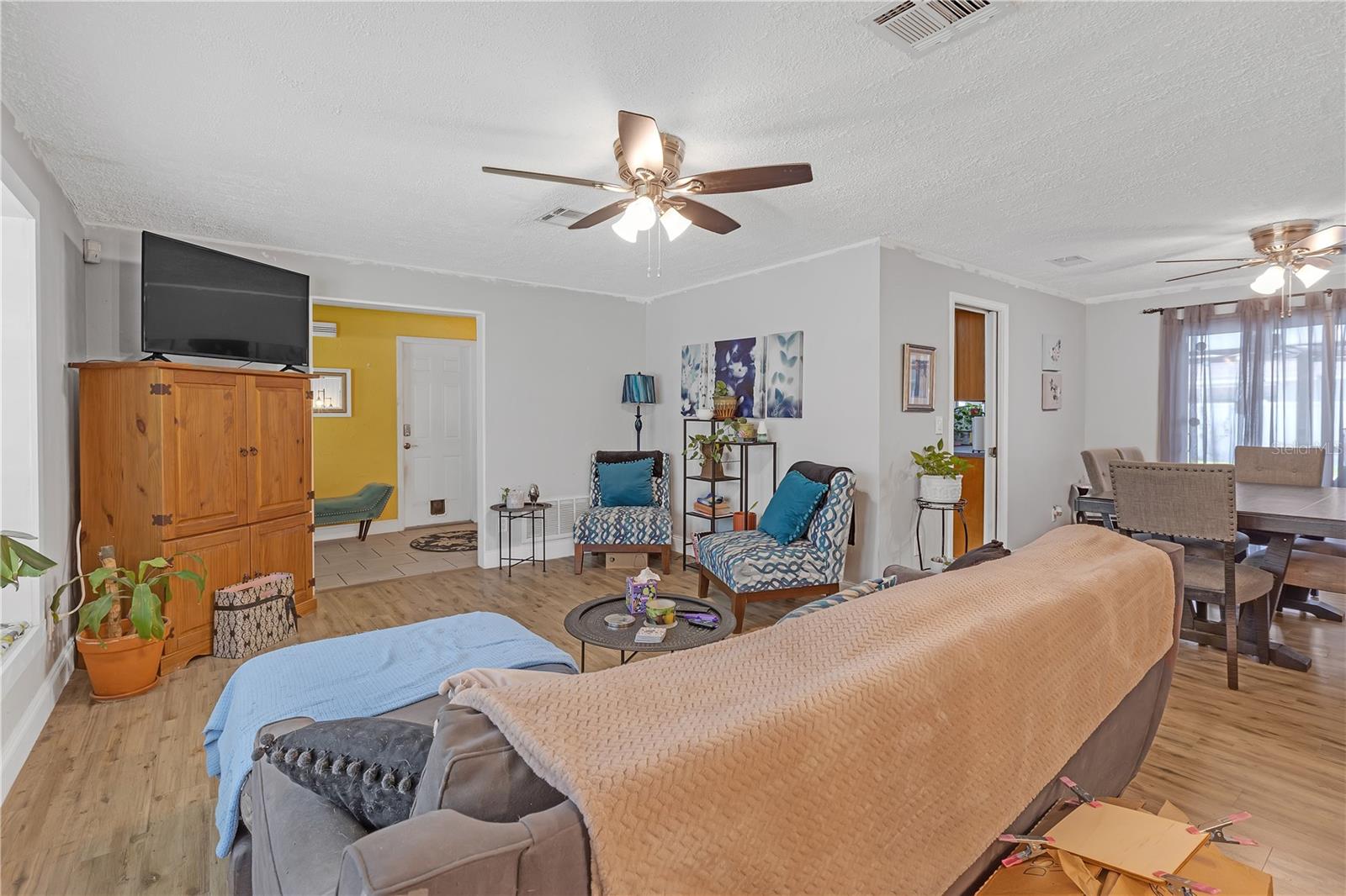 2216 MCMULLEN RD, LARGO, FL, 33771