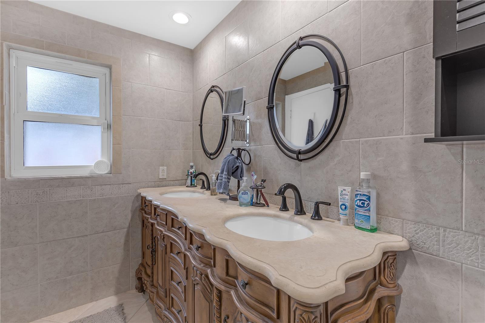 2216 MCMULLEN RD, LARGO, FL, 33771
