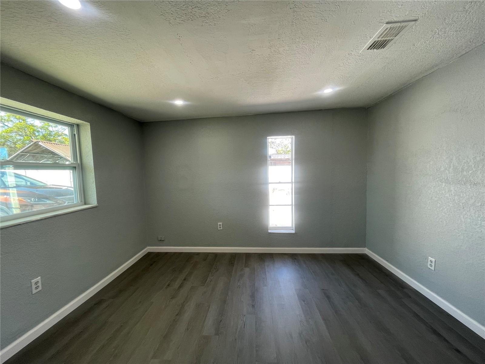 5751 94TH AVE N, PINELLAS PARK, FL, 33782